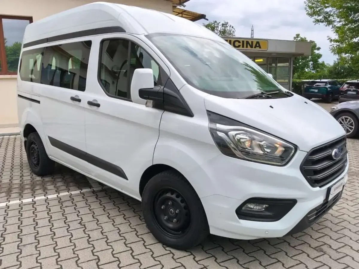 Usata Ford Transit Custom Trend 131 CV (96 kW) 2020 Bianco Station wagon