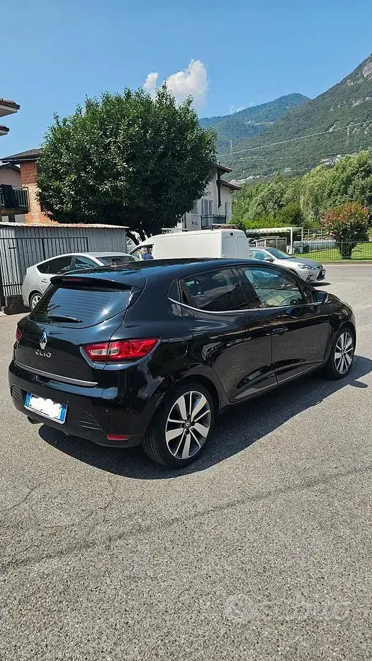 Usata Renault Clio IV 90 CV (66 kW) 2015 Nero Utilitaria
