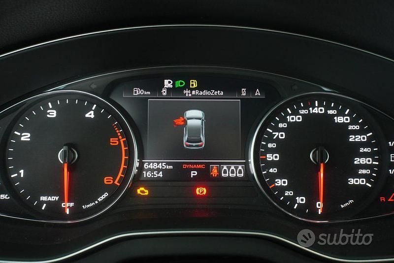 Usata Audi Q5 Ambiente 204 CV (150 kW) 2023 Grigio SUV