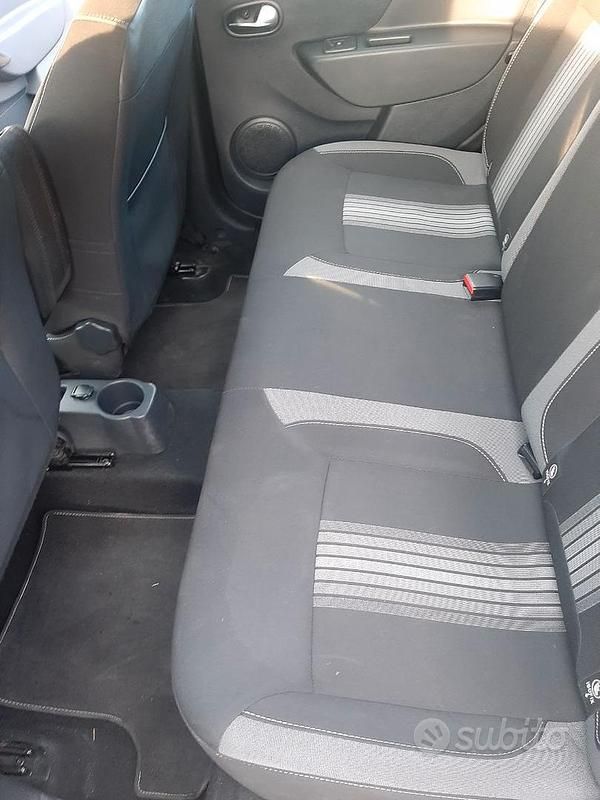 Usata Dacia Sandero 95 CV (69 kW) 2018 Grigio Berlina