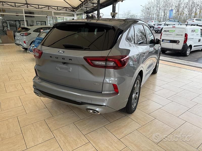 Nouvelle Ford Kuga ST-Line 180 ch (132 kW) 2025 SUV