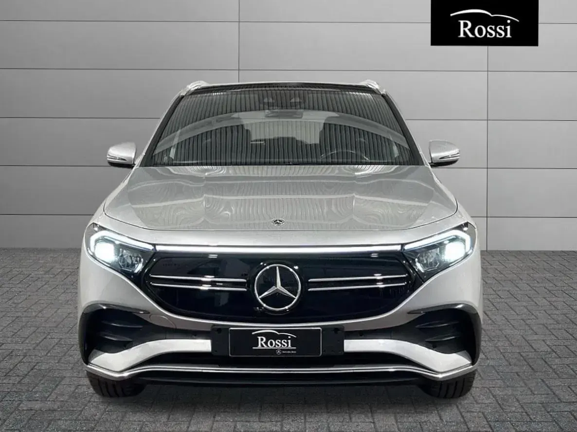 Usata Mercedes EQA250+ Premium Plus 94 kW (129 CV) 2023 Argento metallizzato SUV