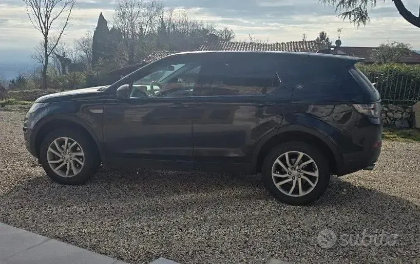 Usata Land Rover Discovery Sport HSE Luxury 150 CV (110 kW) 2015 Nero SUV