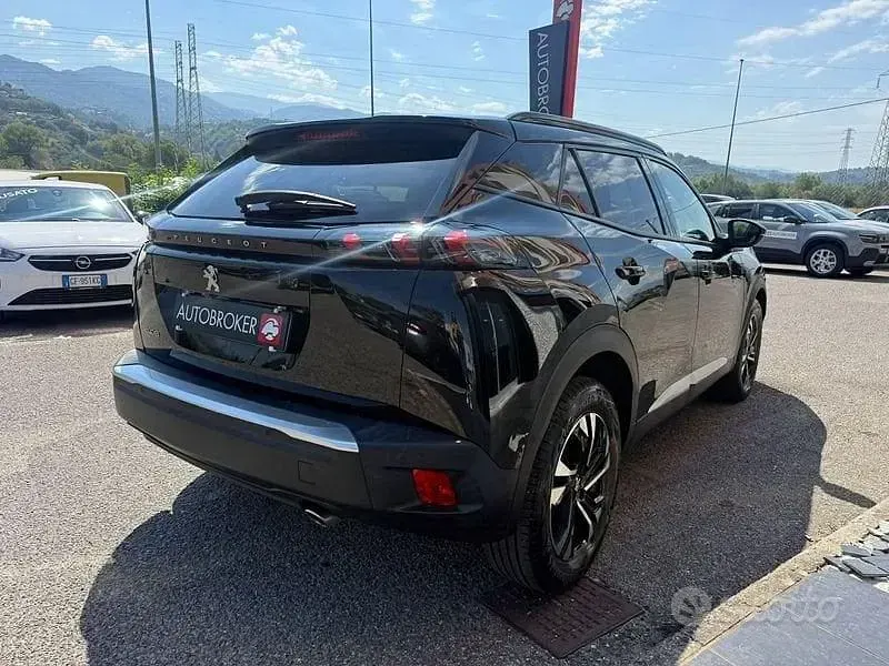 Usata Peugeot 2008 Allure 131 CV (96 kW) 2023 Nero SUV