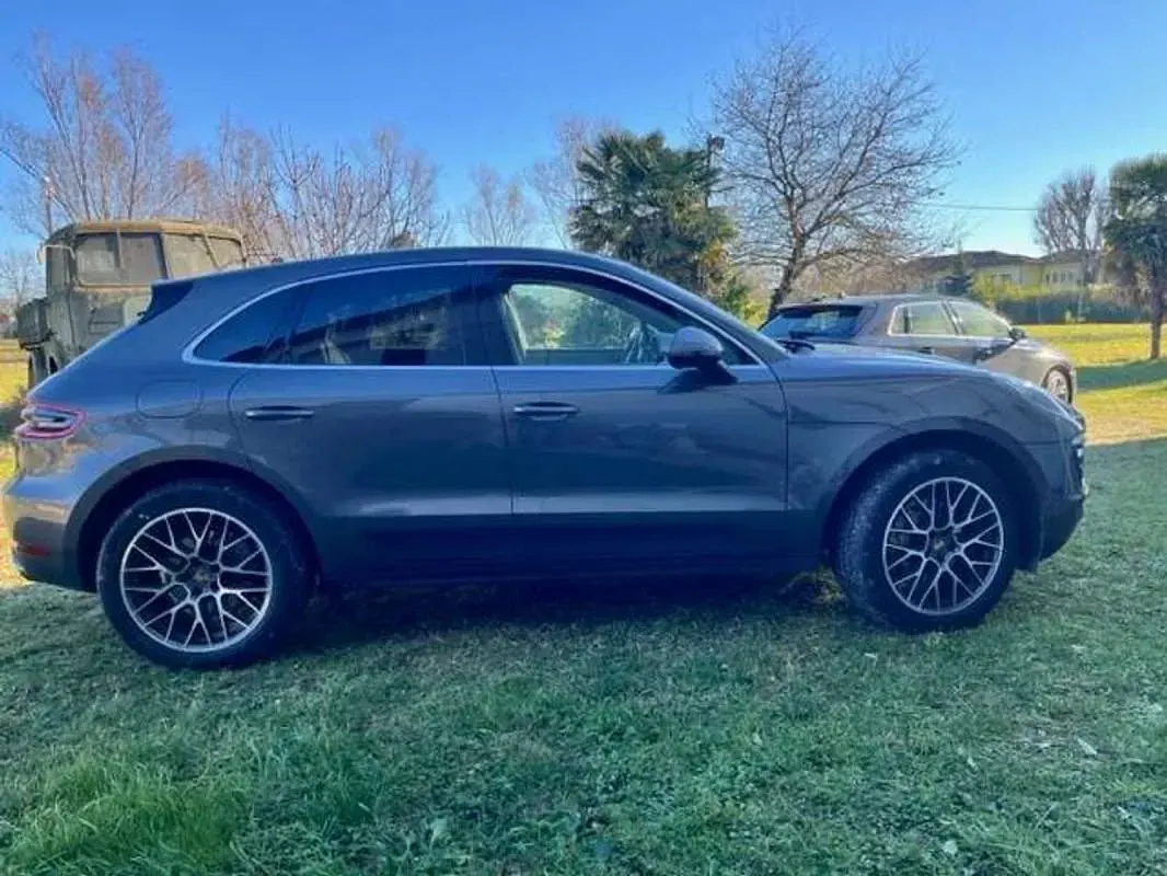 Usata Porsche Macan 250 CV (183 kW) 2015 Grigio SUV