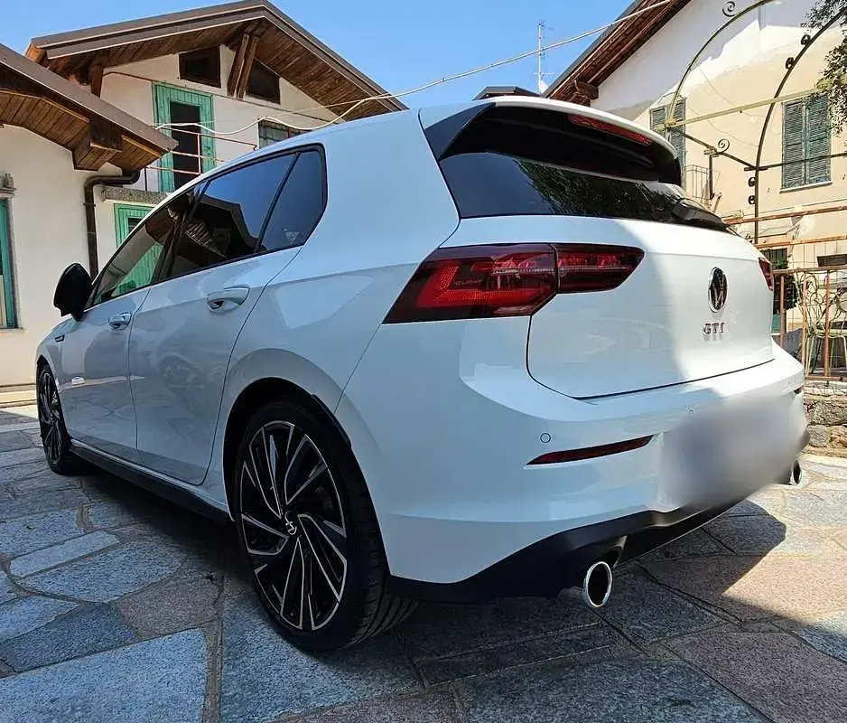 Usata VW Golf VIII GTI 245 CV (180 kW) 2022 Bianco Berlina