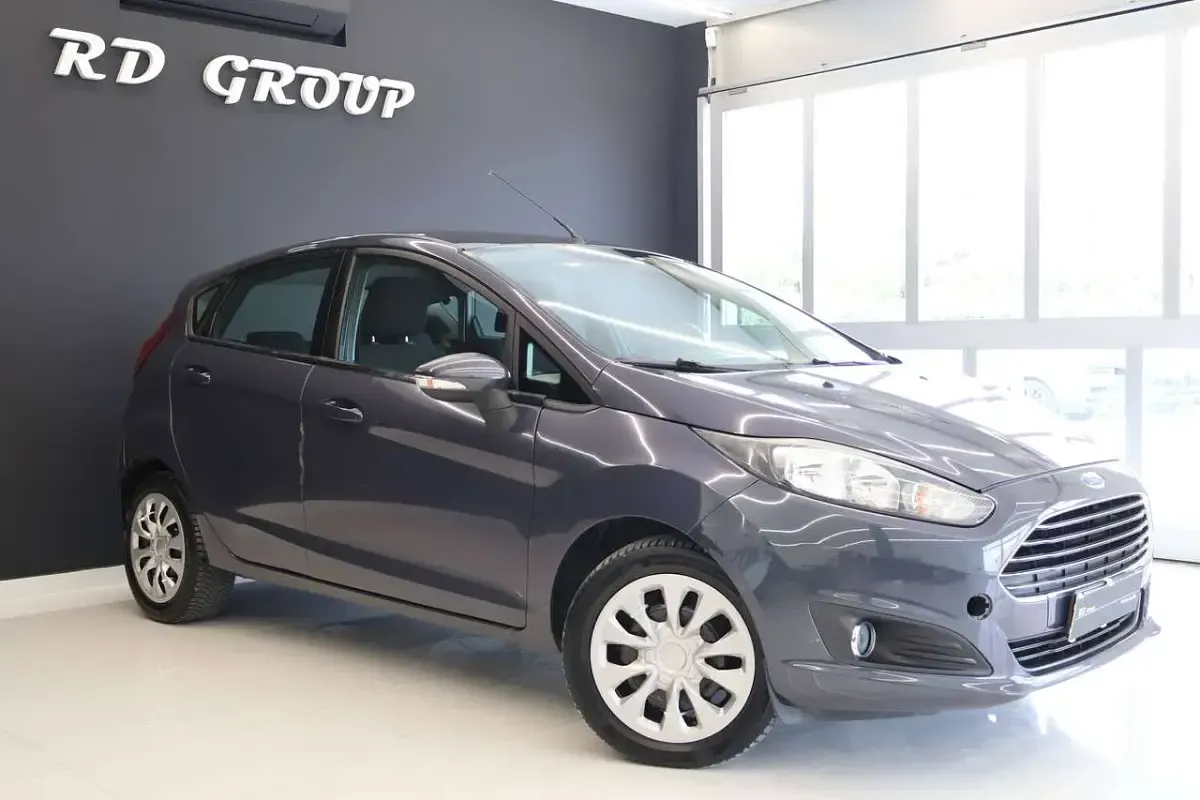 Usata Ford Fiesta Titanium 75 CV (55 kW) 2013 Blu/azzurro Berlina