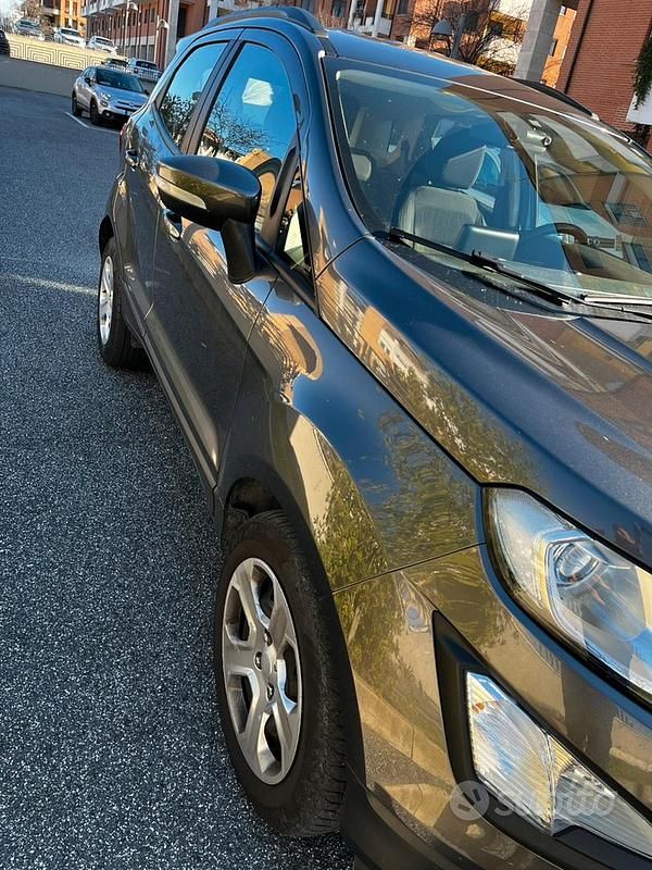 Second-hand Ford Ecosport 100 CP (73 kW) 2018 Gri SUV
