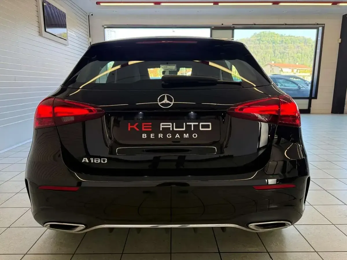 Usata Mercedes A180 AMG Line Premium 136 CV (100 kW) 2025 Nero Berlina