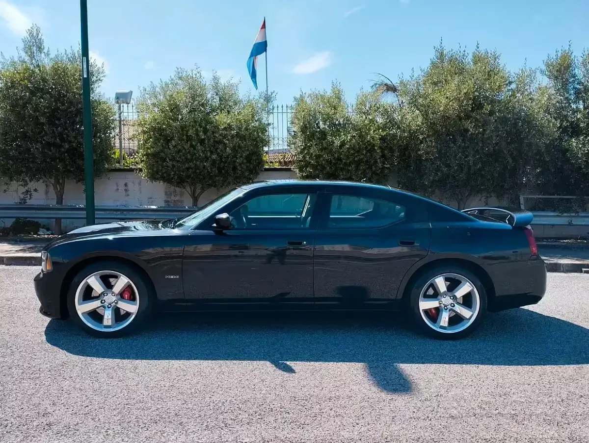 Usata Dodge Charger 432 CV (317 kW) 2008 Nero Berlina
