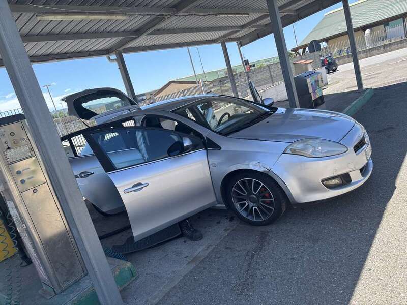 Usata 2008 Fiat Bravo Sport Due volumi | 1700 € (Super prezzo) - Immagine 1/4