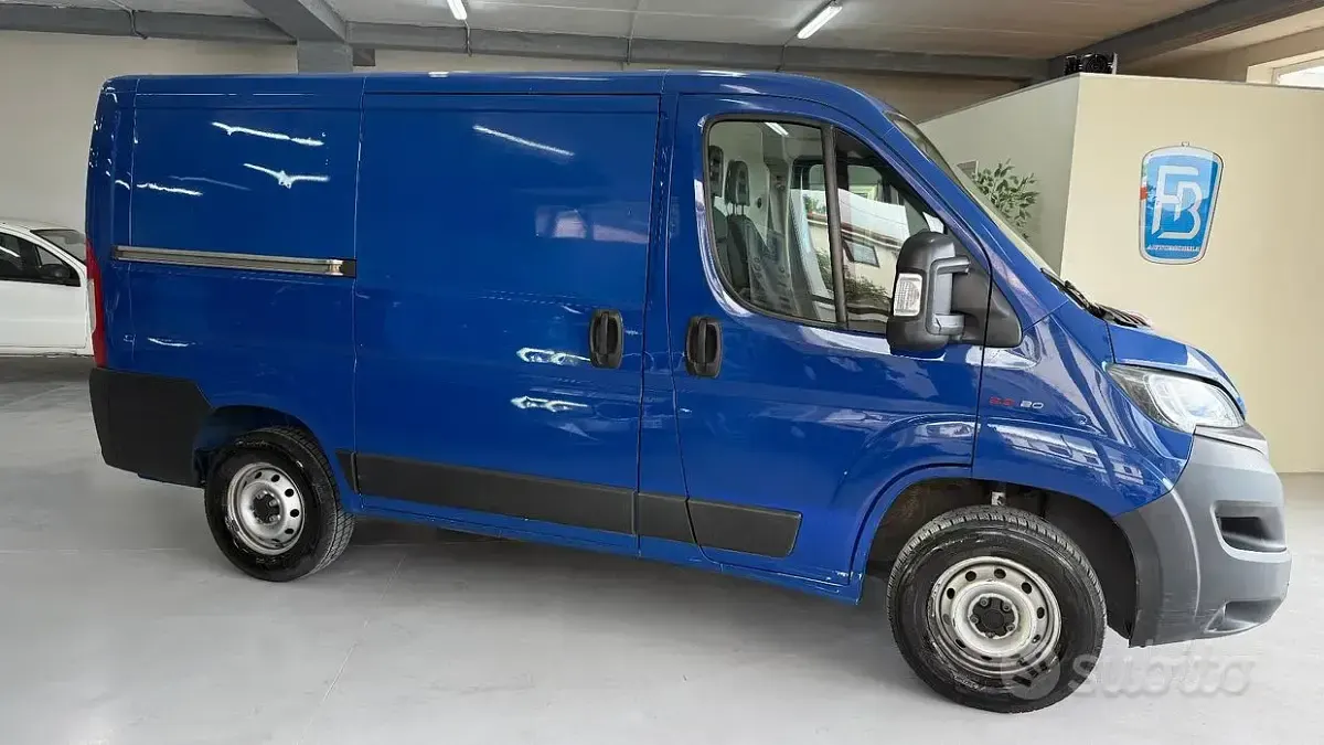 Usata Fiat Ducato 120 CV (88 kW) 2020 Blu Furgone