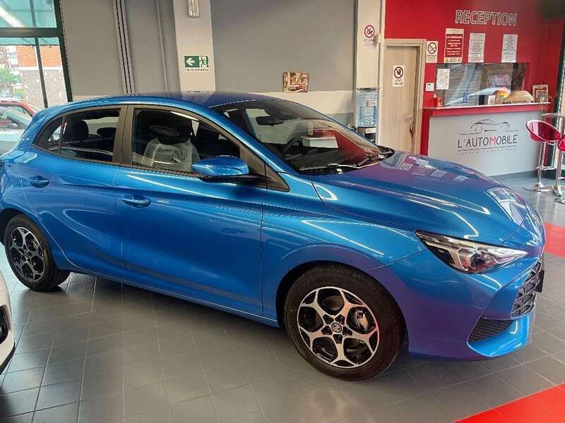 Nuova MG MG3 Luxury 265 CV (194 kW) 2025 Blu Utilitaria