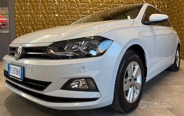 Usata VW Polo Comfortline 95 CV (69 kW) 2018 Bianco Utilitaria