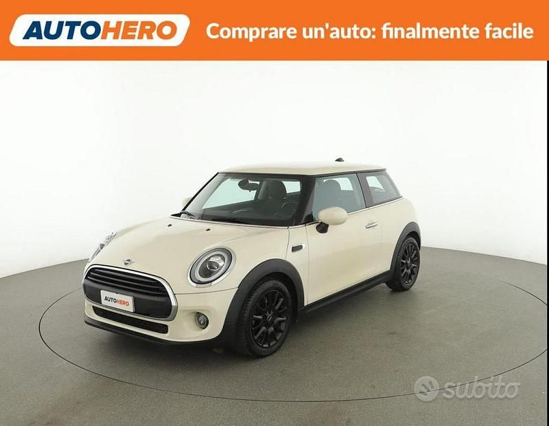 Usata Mini ONE 75 CV (55 kW) 2020 Beige Utilitaria