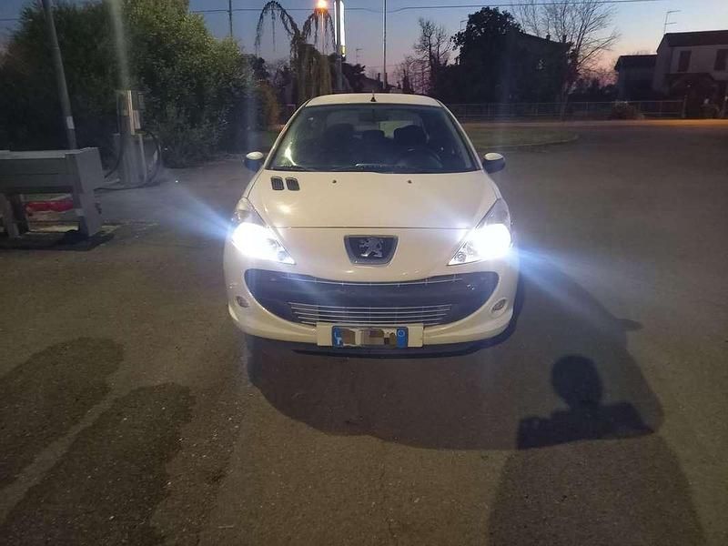 Usata Peugeot 206 60 CV (44 kW) 2010 Berlina