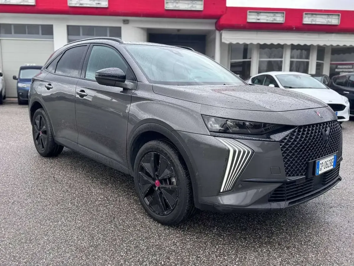 Usata DS Automobiles DS7 Crossback Performance 131 CV (96 kW) 2023 Grigio SUV