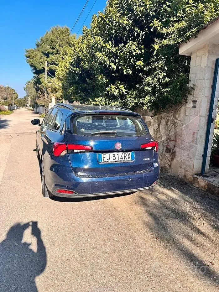 Usata Fiat Tipo 120 CV (88 kW) 2017 Blu Station wagon