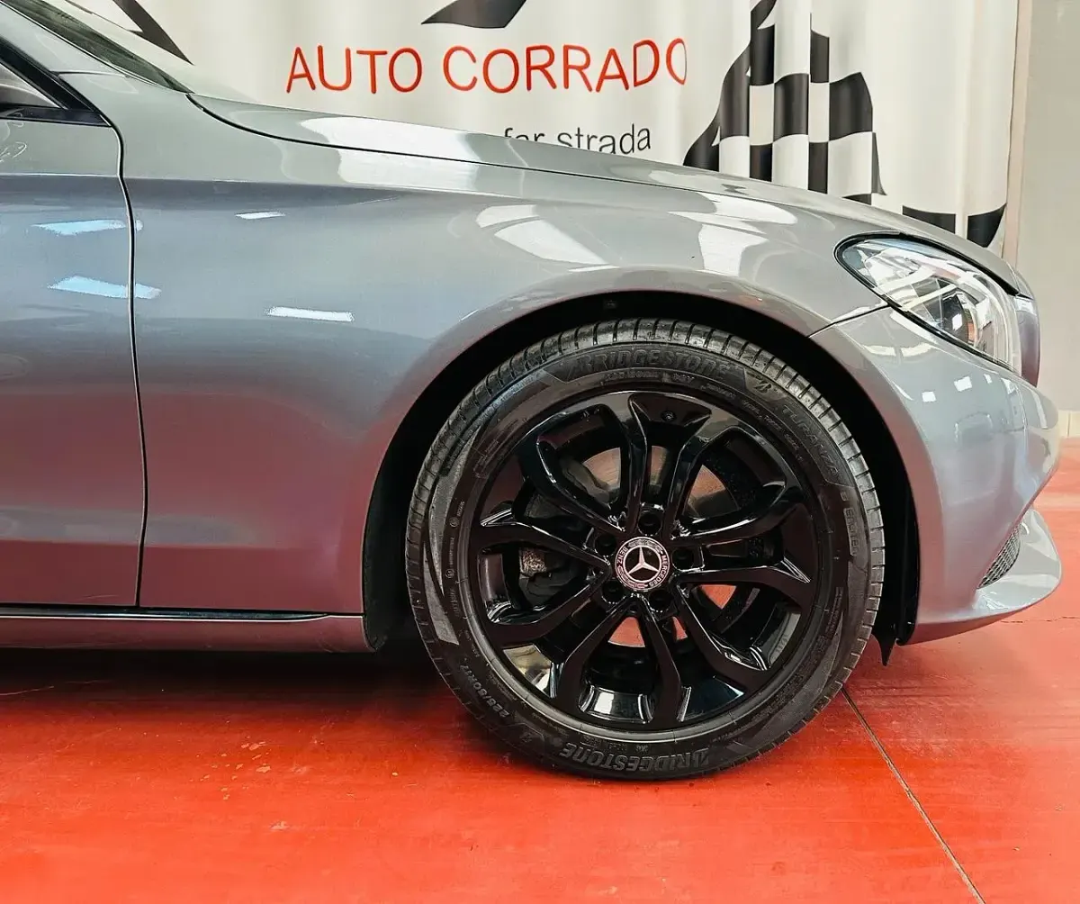 Usata Mercedes 220 Night 169 CV (124 kW) 2016 Grigio Station wagon