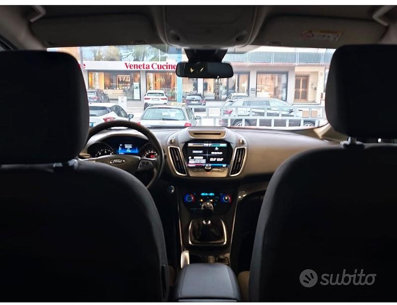 Usata Ford C-MAX 120 CV (88 kW) 2016 Grigio Monovolume