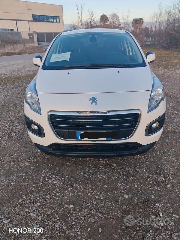 Bianco Usata 2014 Peugeot 3008 Allure Monovolume | 5400 € (Buon prezzo) - Immagine 1/4