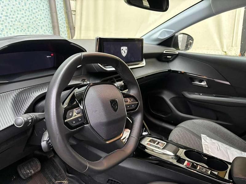 Usata Peugeot 208 Allure 61 kW (84 CV) 2024 Utilitaria