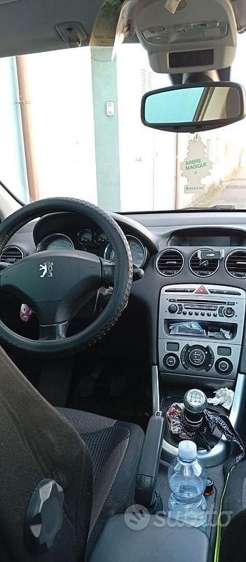Usata Peugeot 308 110 CV (80 kW) 2008 Nero Berlina