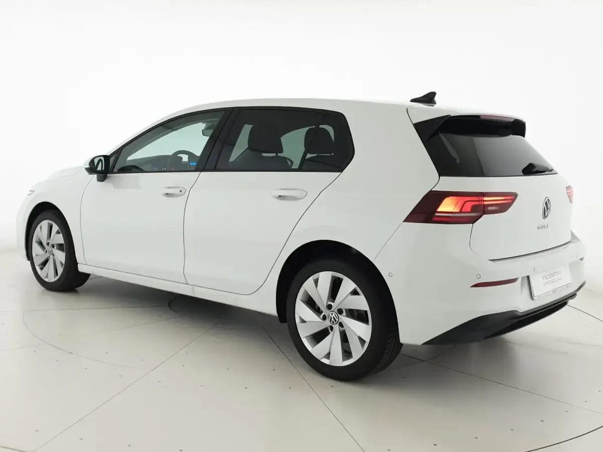Nuova VW Golf VIII Edition 150 CV (110 kW) 2026 Pure white Berlina