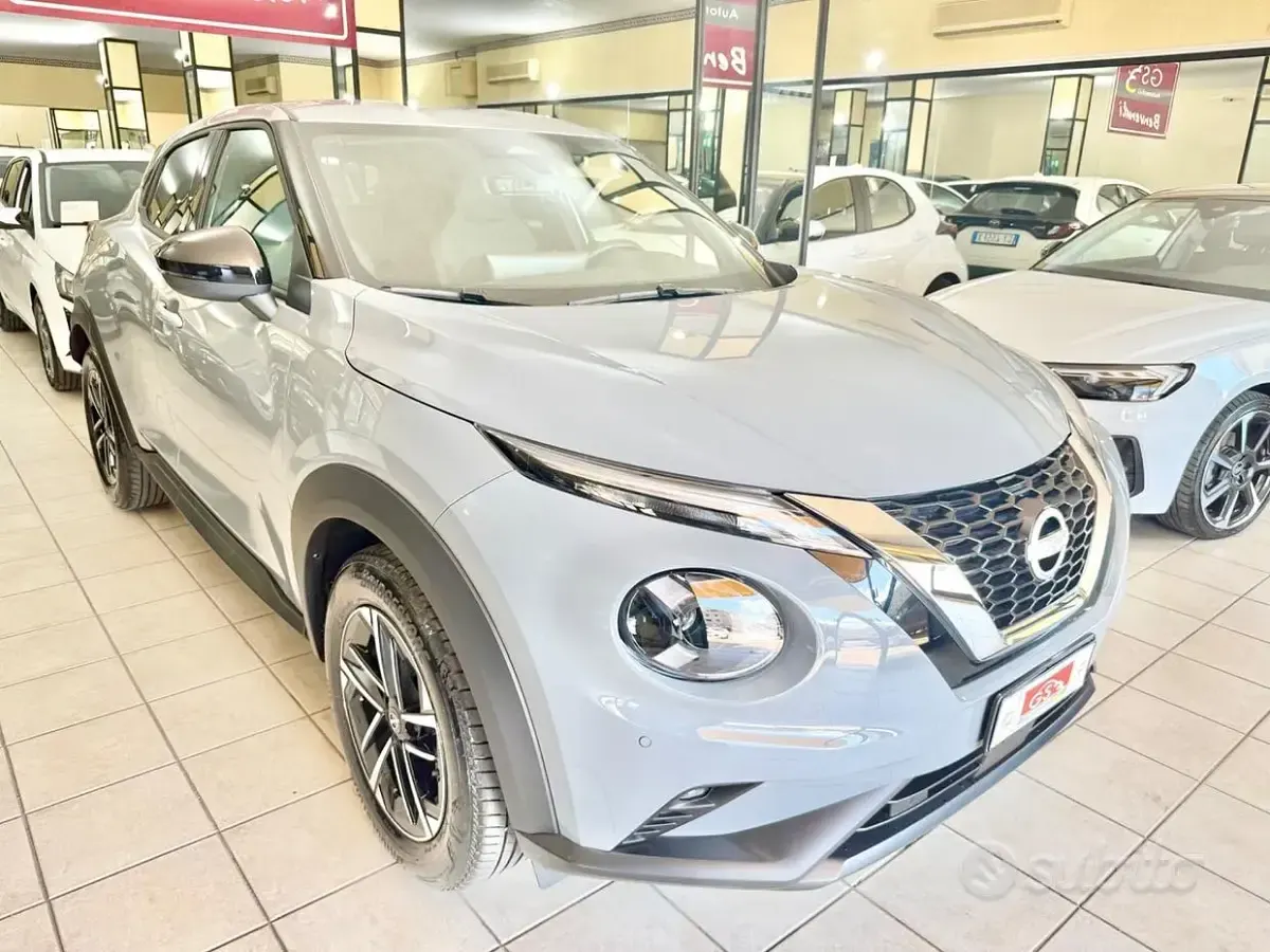 Usata Nissan Juke N-Connecta 114 CV (83 kW) 2025 Grigio SUV