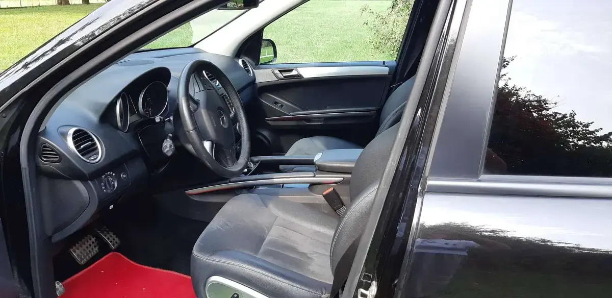 Usata Mercedes ML320 224 CV (164 kW) 2010 Nero SUV