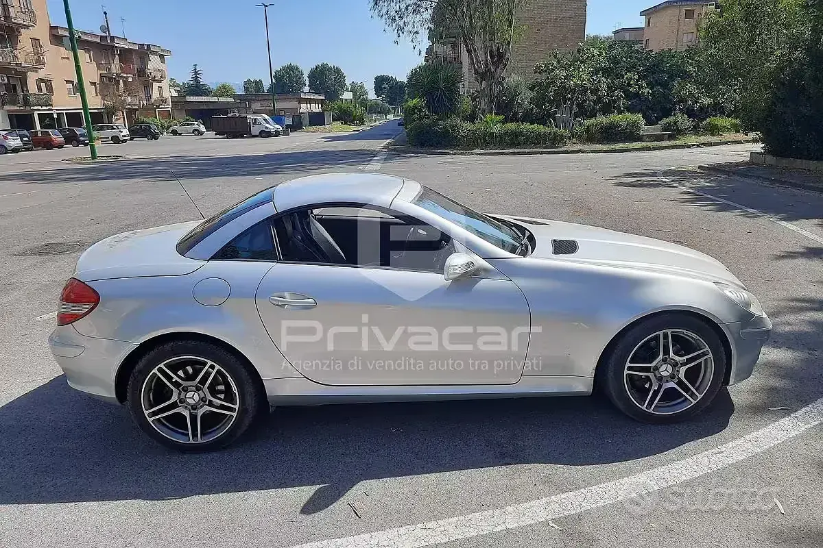 Usata Mercedes SLK200 163 CV (119 kW) 2004 Grigio Cabrio