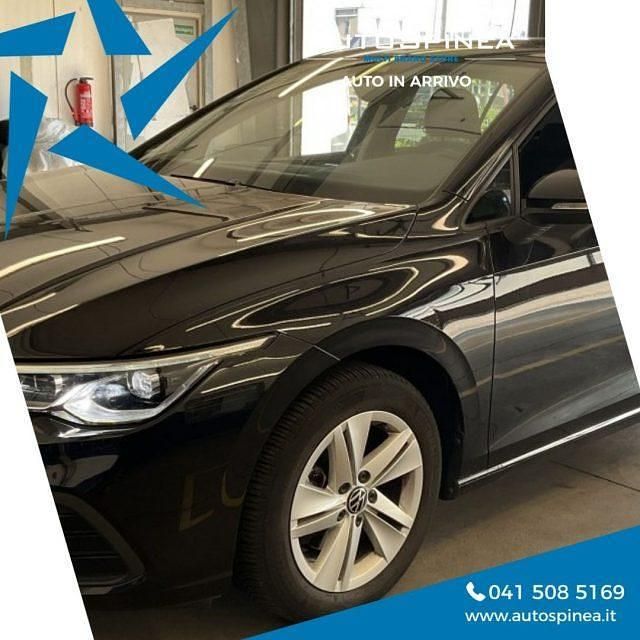 Usata VW Golf VII Life 149 CV (109 kW) 2020 Nero Berlina