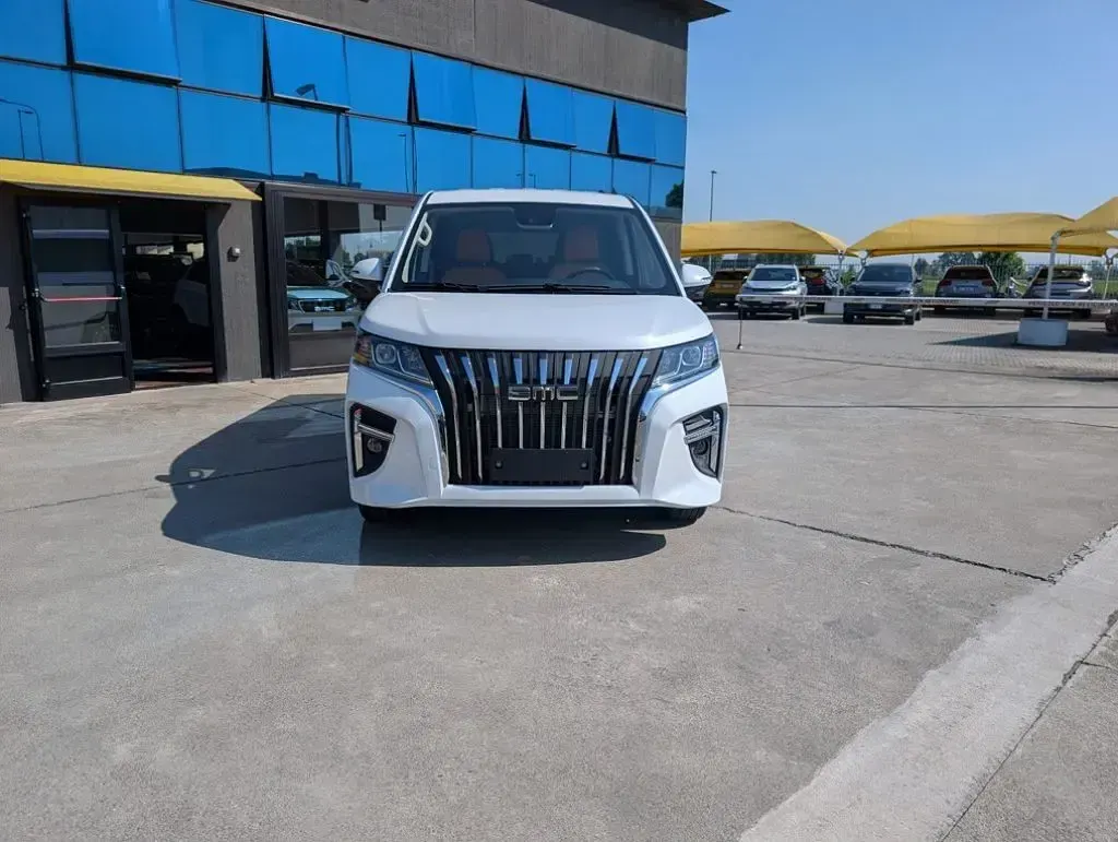 Nuova EMC SETTE 133 CV (97 kW) 2026 Vari colori / metallizzato SUV