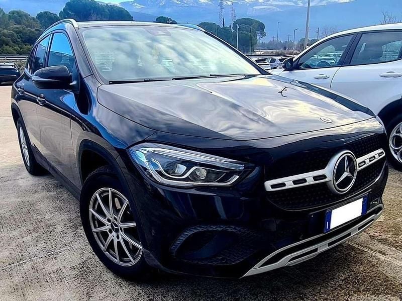 Usata Mercedes GLA180 116 CV (85 kW) 2021 Nero SUV