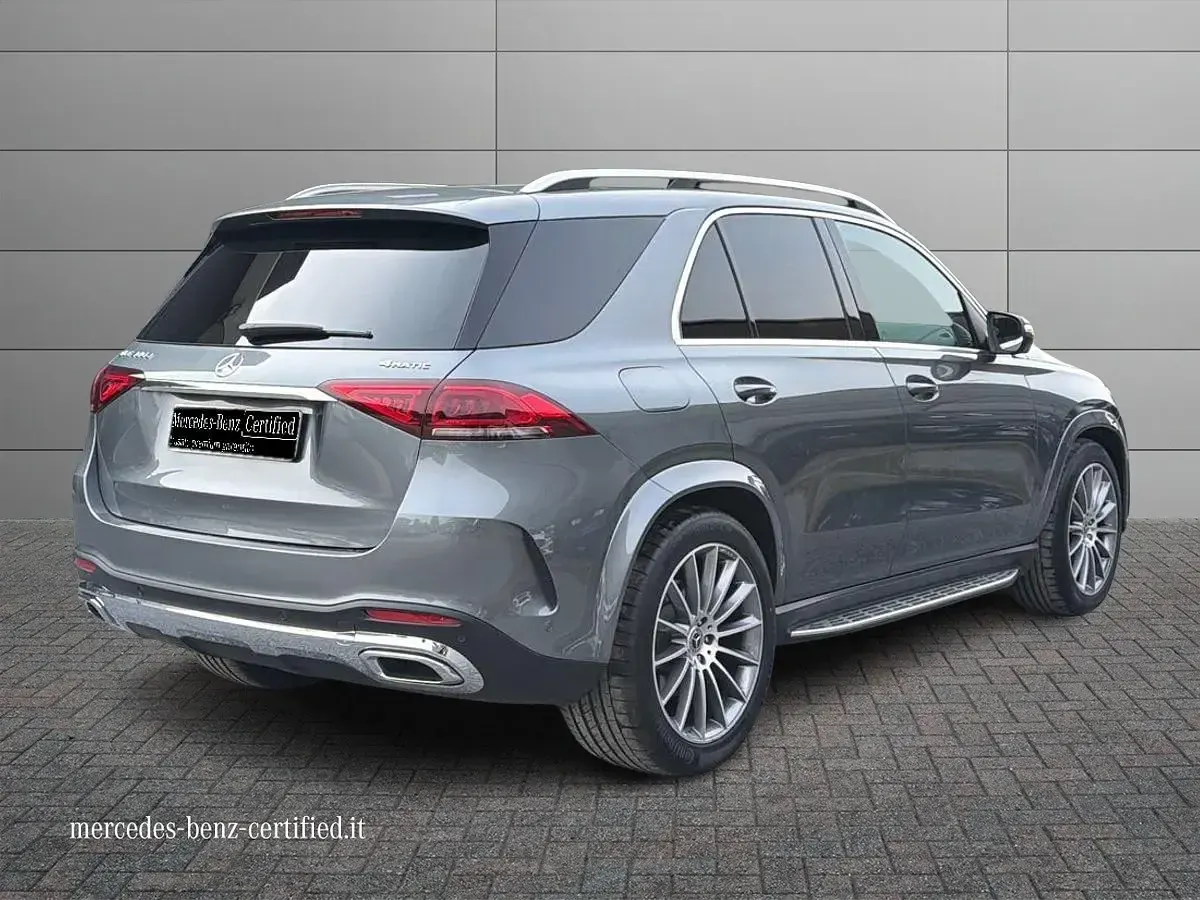 Begagnad Mercedes GLE300 Premium 272 HK (200 kW) 2024 Grå SUV