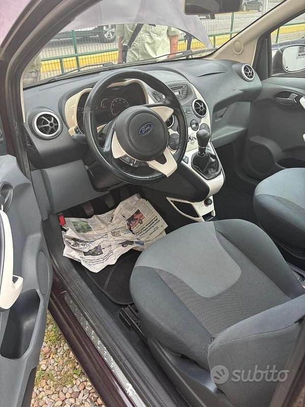 Usata Ford Ka 69 CV (50 kW) 2011 Marrone Utilitaria
