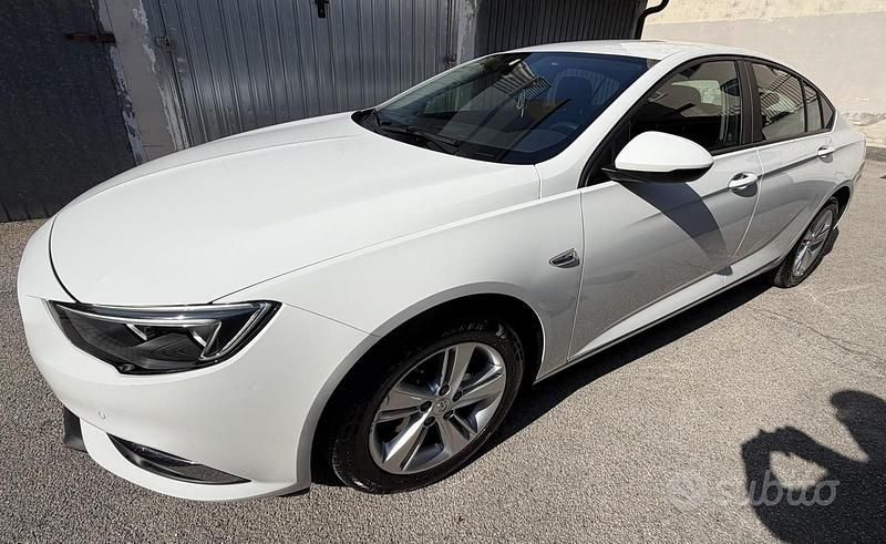 Usata Opel Insignia Sport 170 CV (125 kW) 2017 Bianco Berlina