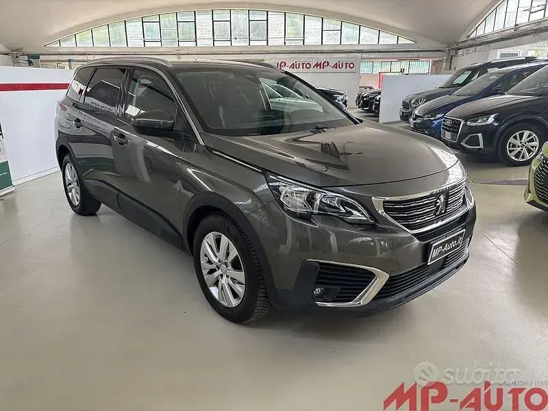 Usata Peugeot 5008 150 CV (110 kW) 2018 Grigio SUV