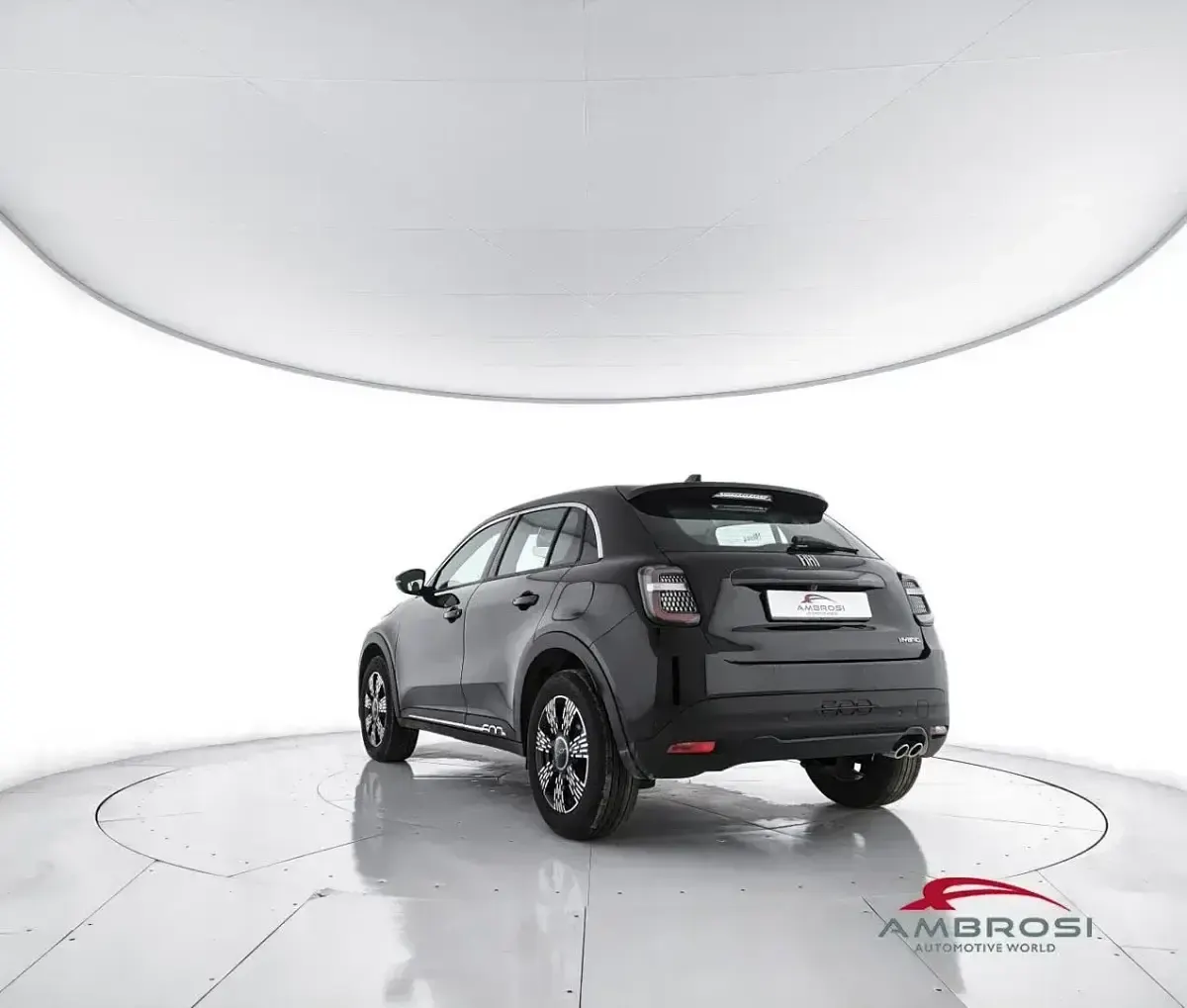 Usata Fiat 600 145 CV (106 kW) 2025 Nero SUV