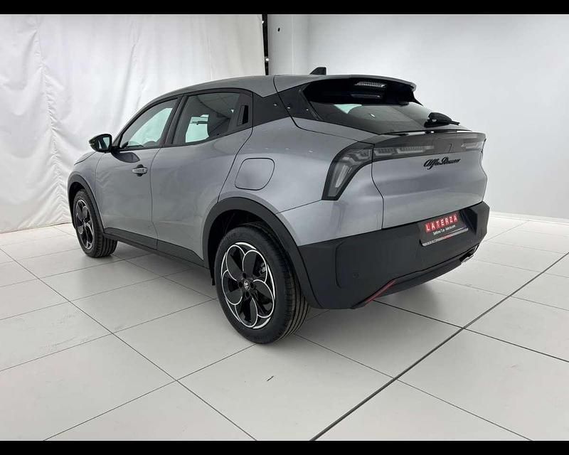 Nuova Alfa Romeo Junior 136 CV (100 kW) 2026 Grigio arese SUV