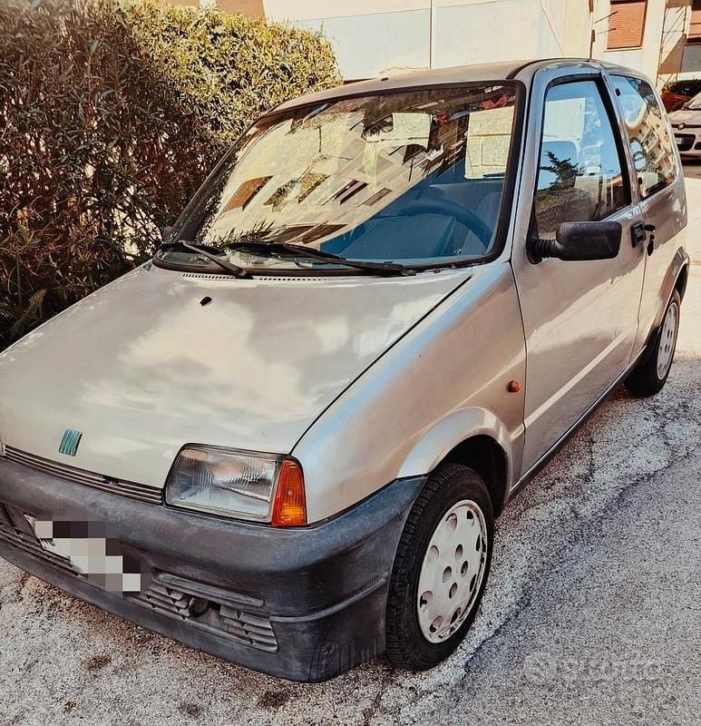 Usata Fiat 500 39 CV (28 kW) 2000 Grigio Utilitaria