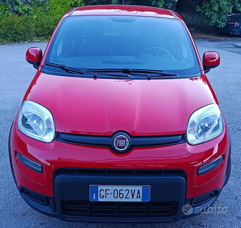 Rosso Usata 2021 Fiat Panda Sport Due volumi | 10.990 € (Buon prezzo) - Immagine 1/4