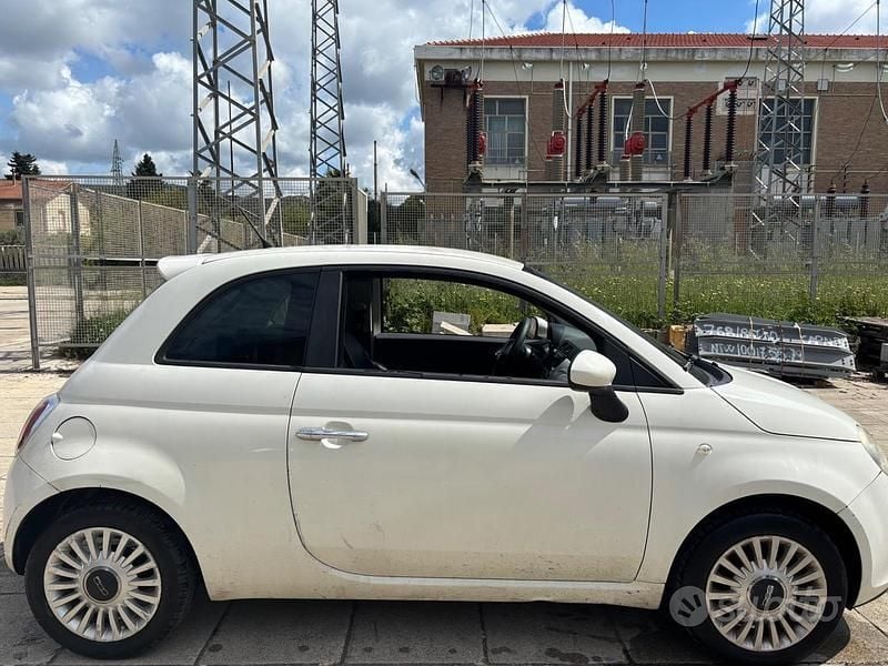 Usata Fiat 500 75 CV (55 kW) 2007 Bianco Utilitaria