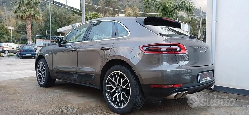Usata Porsche Macan 250 CV (183 kW) 2015 Grigio SUV