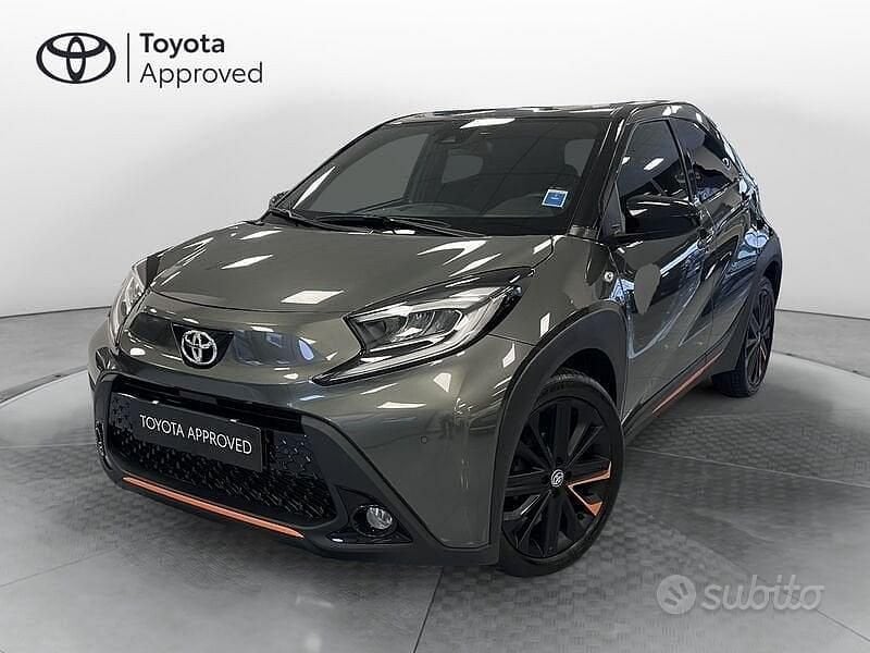 Verde Usata 2022 Toyota Aygo X Limited SUV | 13.900 € (Ottimo prezzo) - Immagine 1/4