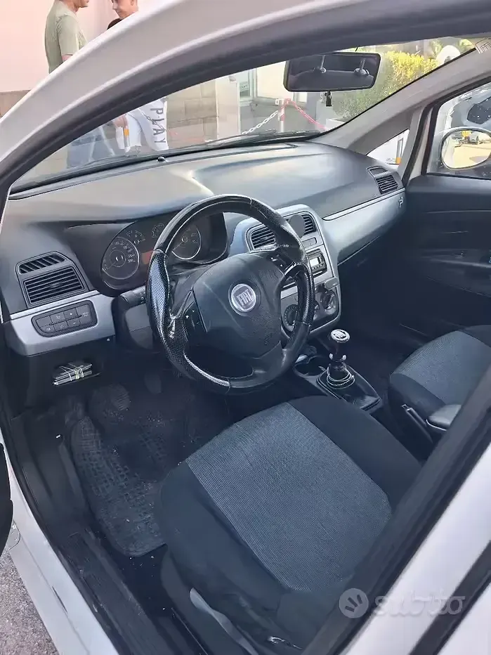 Usata Fiat Grande Punto 75 CV (55 kW) 2008 Utilitaria