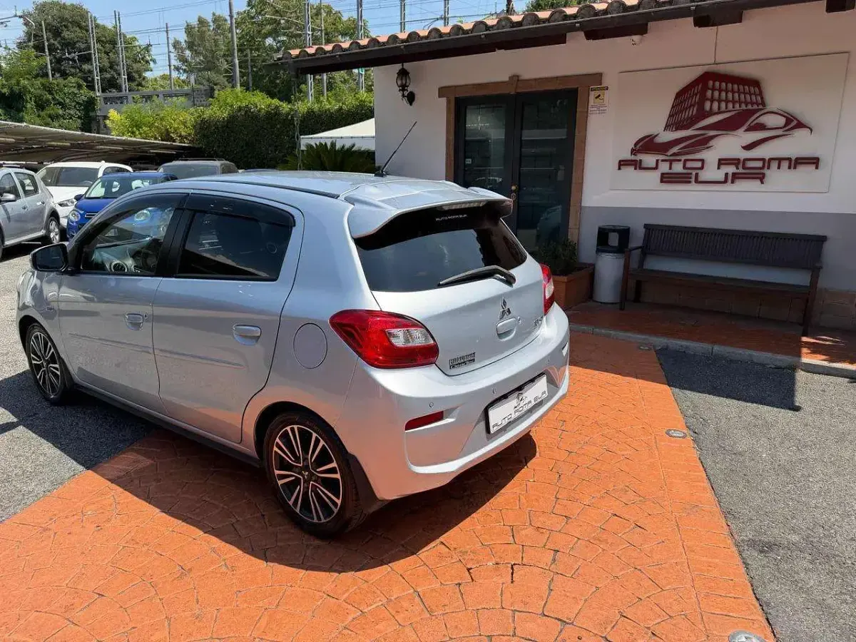 Usata Mitsubishi Space Star Intense 80 CV (58 kW) 2019 Argento Utilitaria