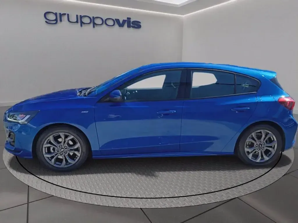 Usata Ford Focus ST-Line 116 CV (85 kW) 2023 Desert island blue Berlina