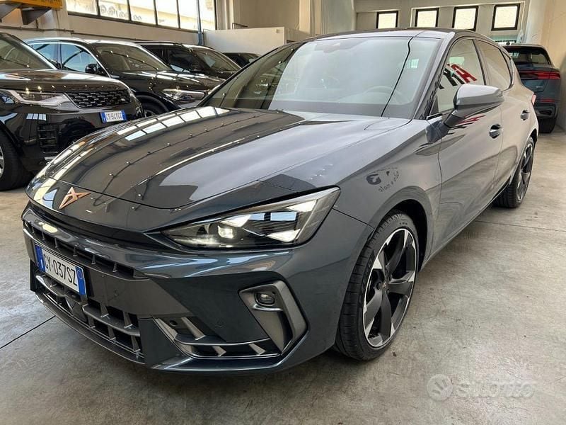Usata Cupra Leon 150 CV (110 kW) 2025 Grigio Berlina