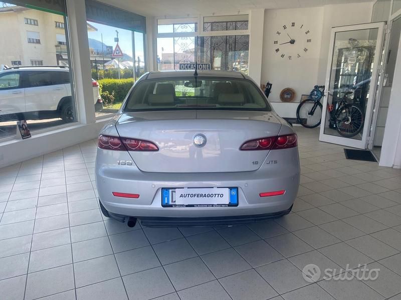 Usata Alfa Romeo 159 Distinctive 160 CV (117 kW) 2006 Grigio Berlina